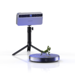 3DMakerpro Toucan 3D scanner with tripod and auto turntable. Ideal for high-precision scanning of small to medium objects.